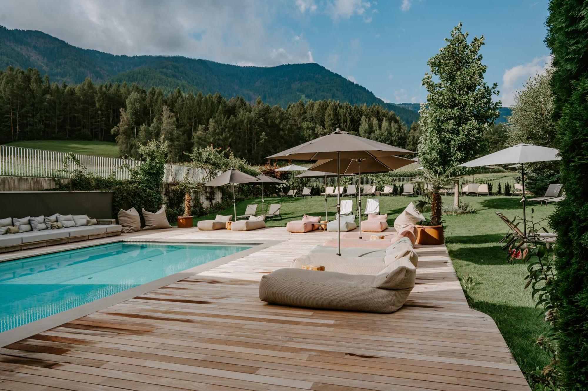 Hotel Petrus Brunico Eksteriør bilde